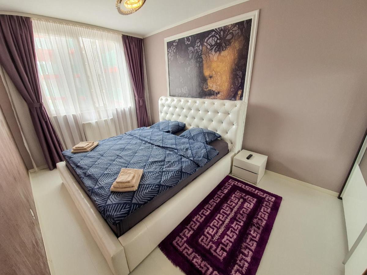Royal Central Apartament Apartment Oradea Exterior photo