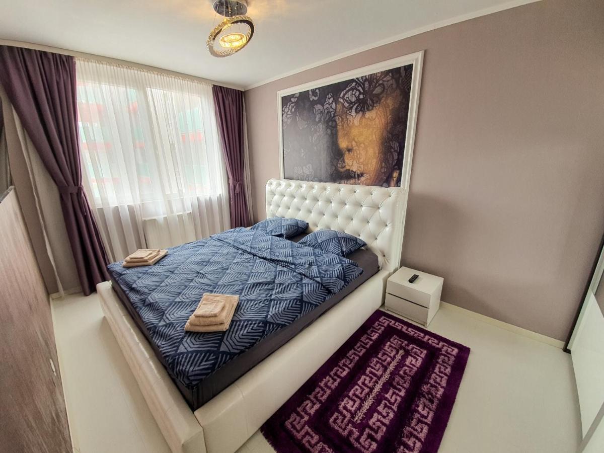 Royal Central Apartament Apartment Oradea Exterior photo